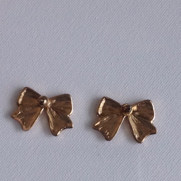 3/$15  NEW Stud Bow Earrings - Picture 4 of 5